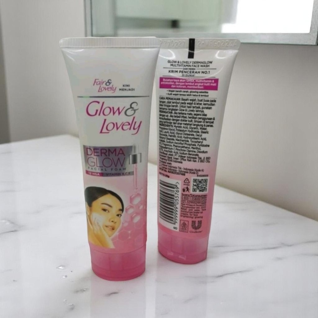 Fair & Lovely Derma Glow Facial Foam 100g - Glow & Lovely Pembersih Wajah Vitamin B,C,E 12H