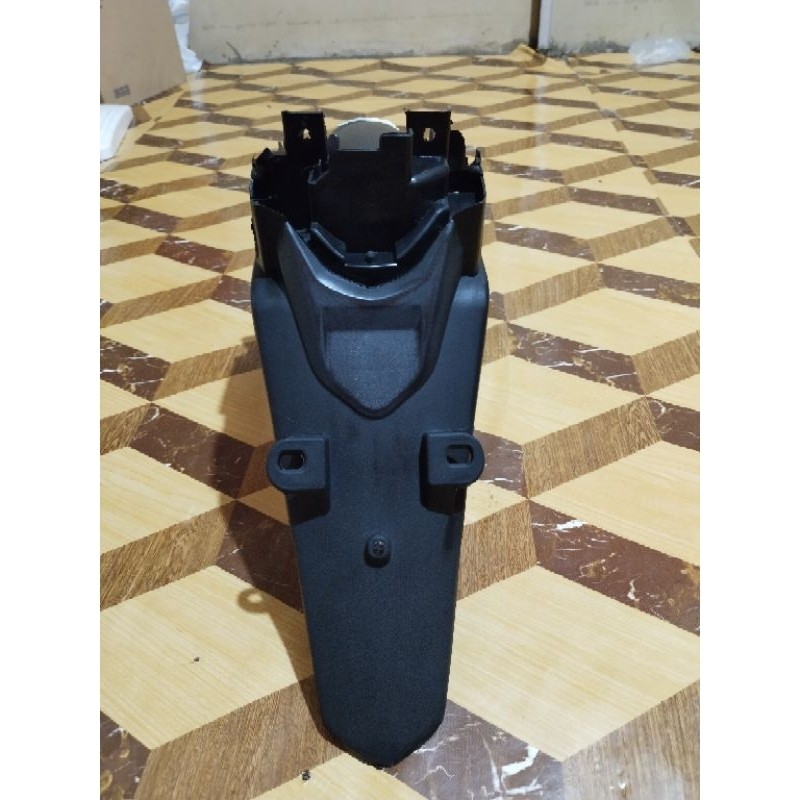 Spakbor belakang Revo absolut 110