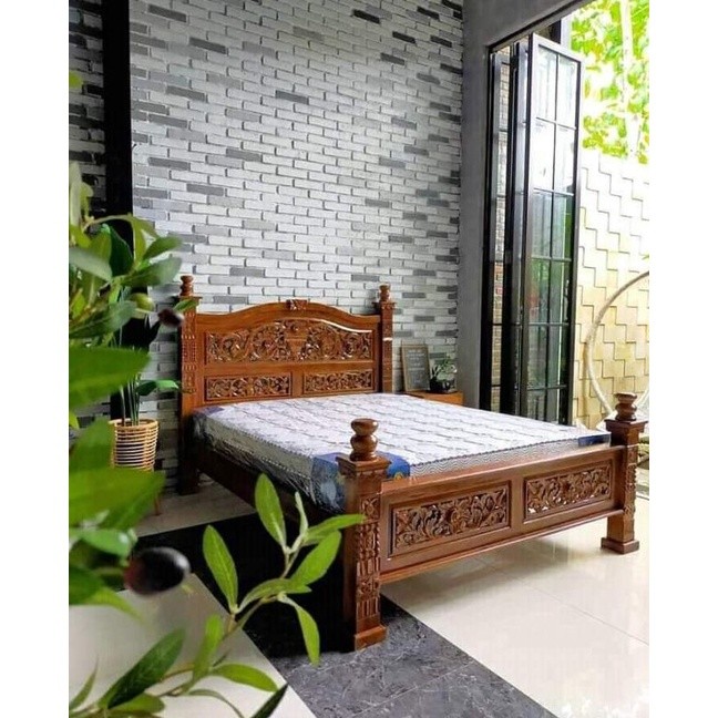 TEMPAT TIDUR UKIR JEPARA / DIPAN KAYU JATI RAHWANA