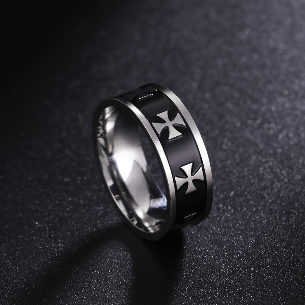 

HIPEE Classic Stainless Steel Couple Rings Black Four Leaf Clover Simple Finger Ring Women Men Ring Engagement Wedding Jewelry