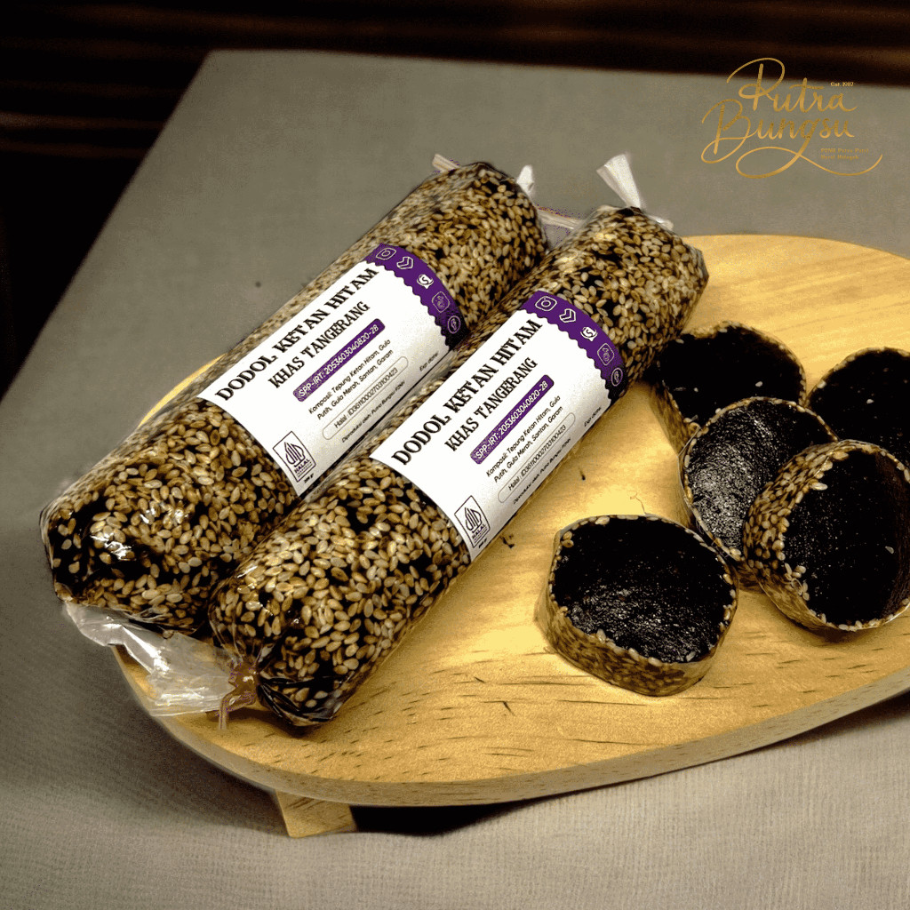 

Dodol Betawi Wijen Ketan Hitam Khas Tangerang 200 gr Fresh Halal
