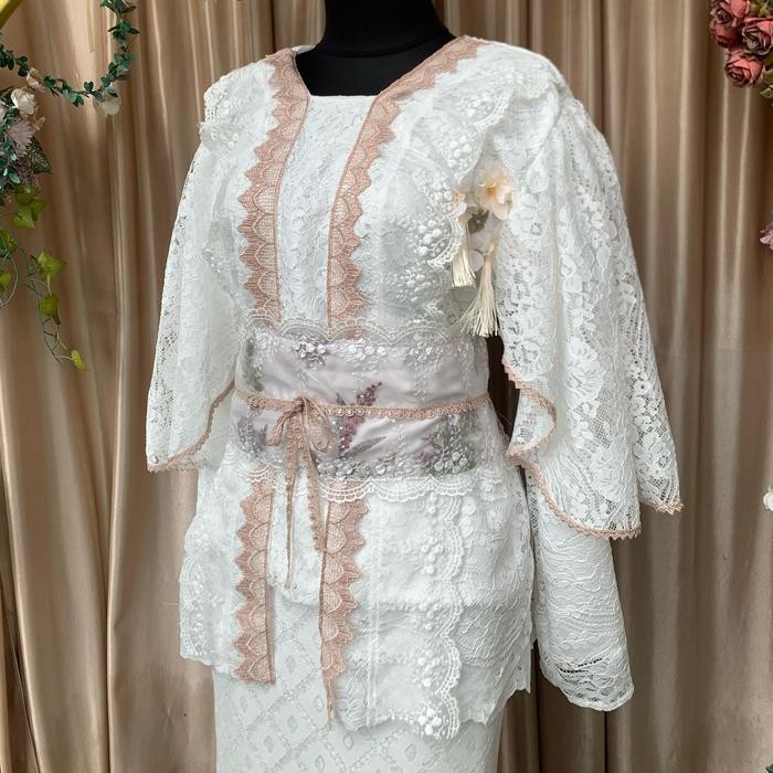 

SEROJA KUTUBARU KONDANGAN WISUDA KEBAYA OUTFIT PESTA WANITA SIMPLE ELEGANT - Top bw renda+oby, Allsize