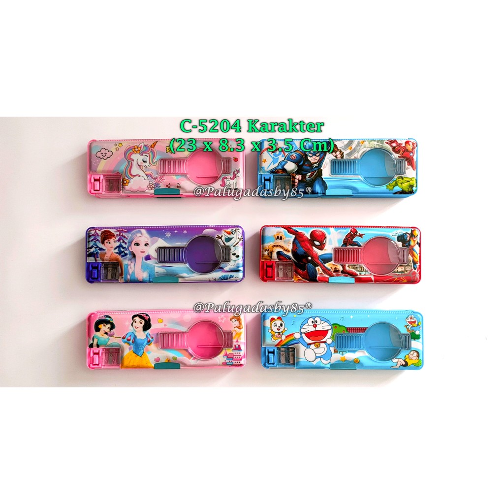 

(1 Biji) Kotak Pensil Magnet Mika 23 x 8.3 x 3.5 Cm / Kotak Pensil Magnet GXIMP C-5204 Karakter