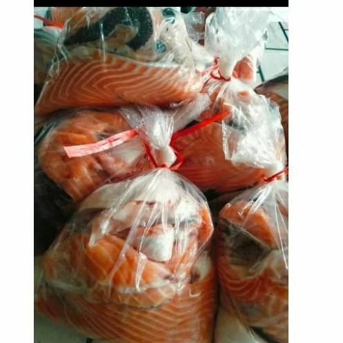 

tetelan salmon 1kg