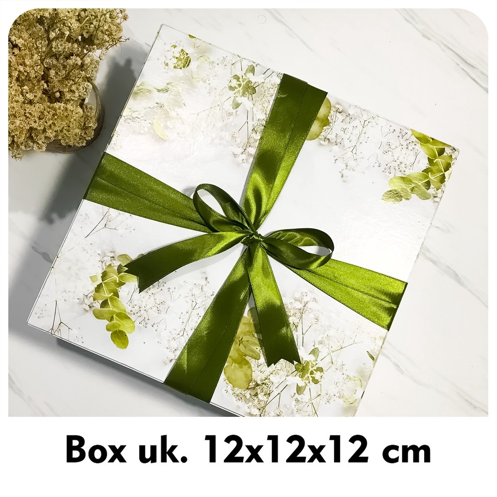 

PALING MURAH [TANPA PO] Custom Hardbox/Giftbox/Kotak Kado ukuran S (12x12x12 cm)