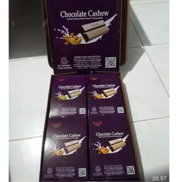 

coklat cashew 1 dus isi 4 pak (EXP JUNI 2026) TERMURAH