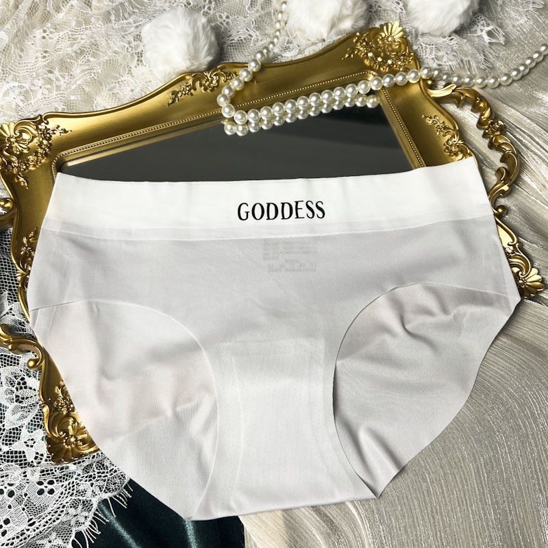 Celana Dalam Seamless Wanita Premium Quality Seamless Halus Tanpa Jahitan CD Underwear CD18