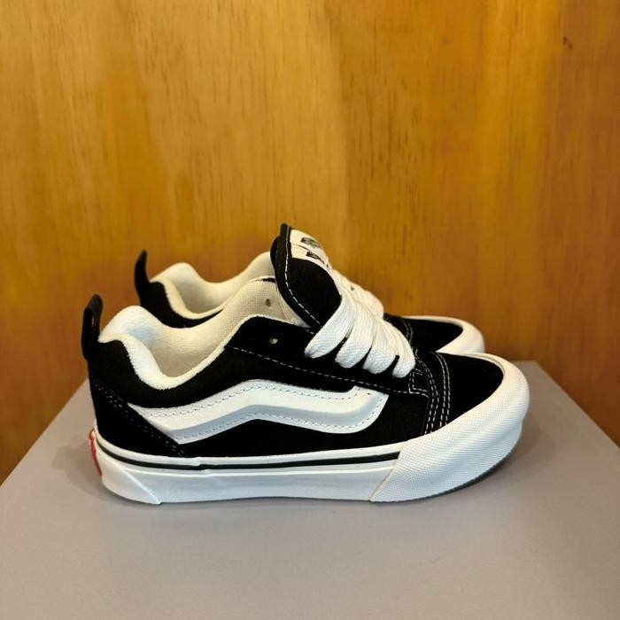 VANS43 KIDS KNU SKOOL BLACK WHITE sepatu anak