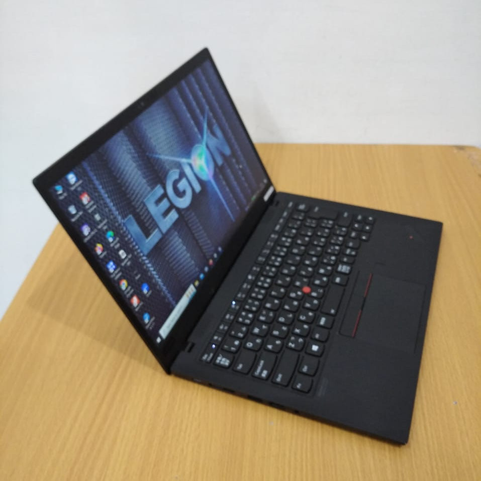 Lenovo Thinkpad  X1 Carbon 6th Ram 8GB  core i5 gen8 ringan