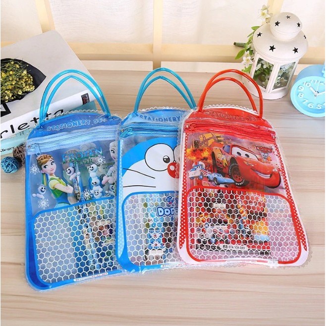

Stationery Set 6 in 1 Free Bag | Alat Tulis Anak Sekolah Buku Pulpen Penghapus Pengaris