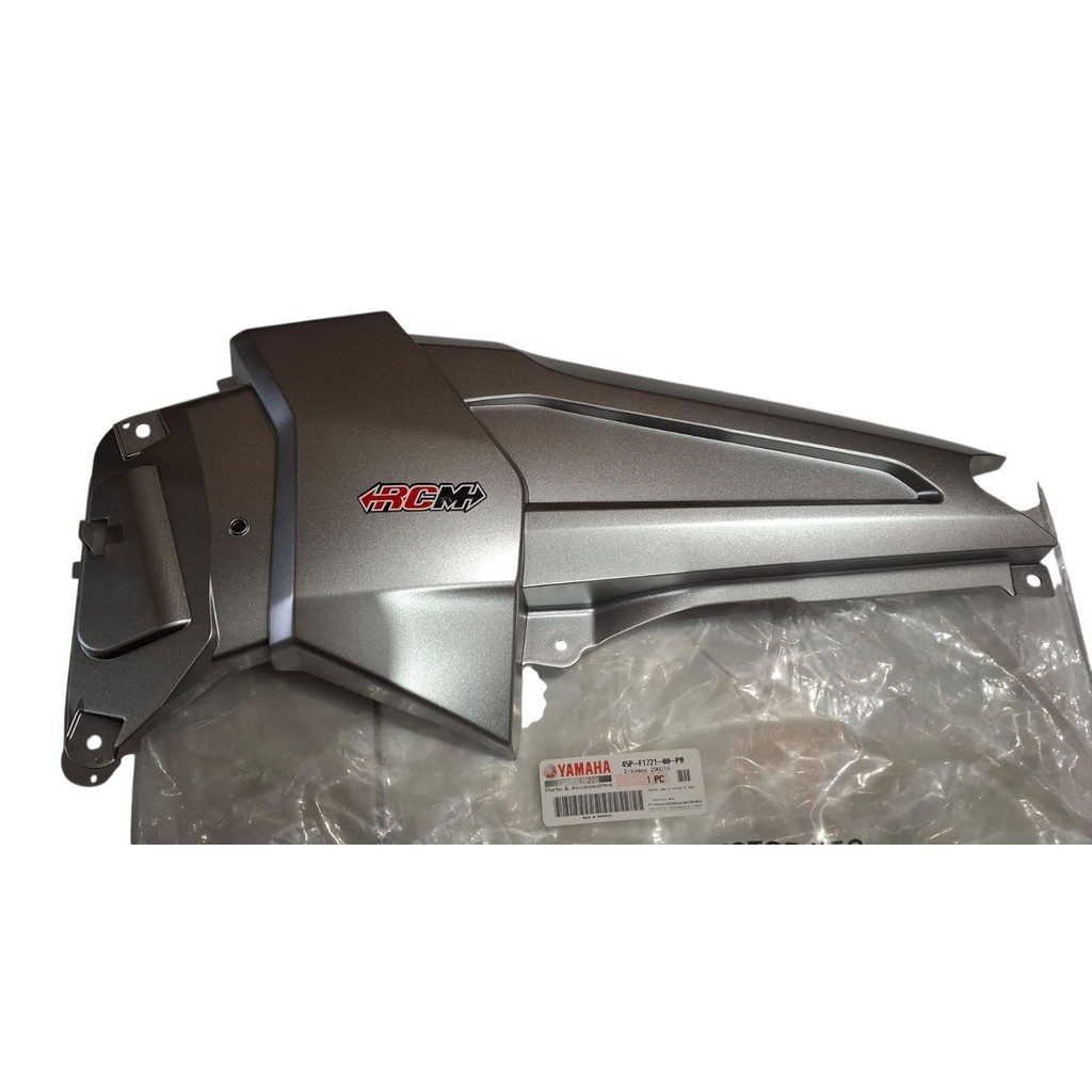 45P-F1721-00 P0 98 COVER TUTUP AKI BODY SAMPING KANAN COVER SIDE COVER TUTUP ACCU BATERAI YAMAHA BYS