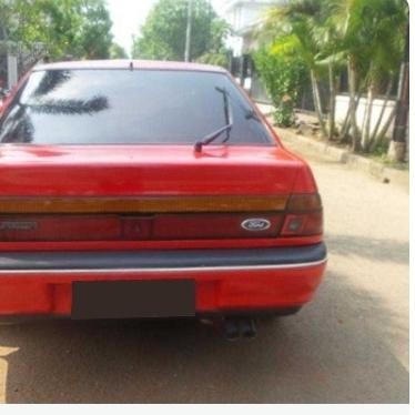Reflektor Bagasi Ford Laser Champ TOP