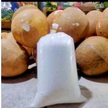

Air klapa murni 500 gr campuran pupuk organik .