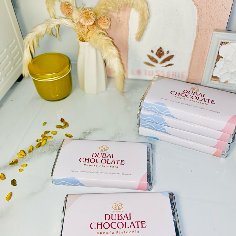 

Coklat Dubai Kunafa Pistachio