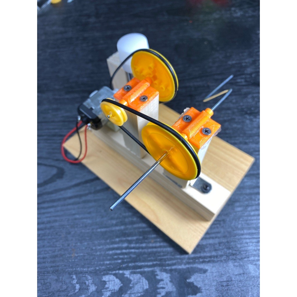 MINI GENERATOR / PERAGA FISIKA / EDUKASI LISTRIK /ALAT PERAGA MENGUBAH ENERGI GERAK MENBJADI ENERGI 