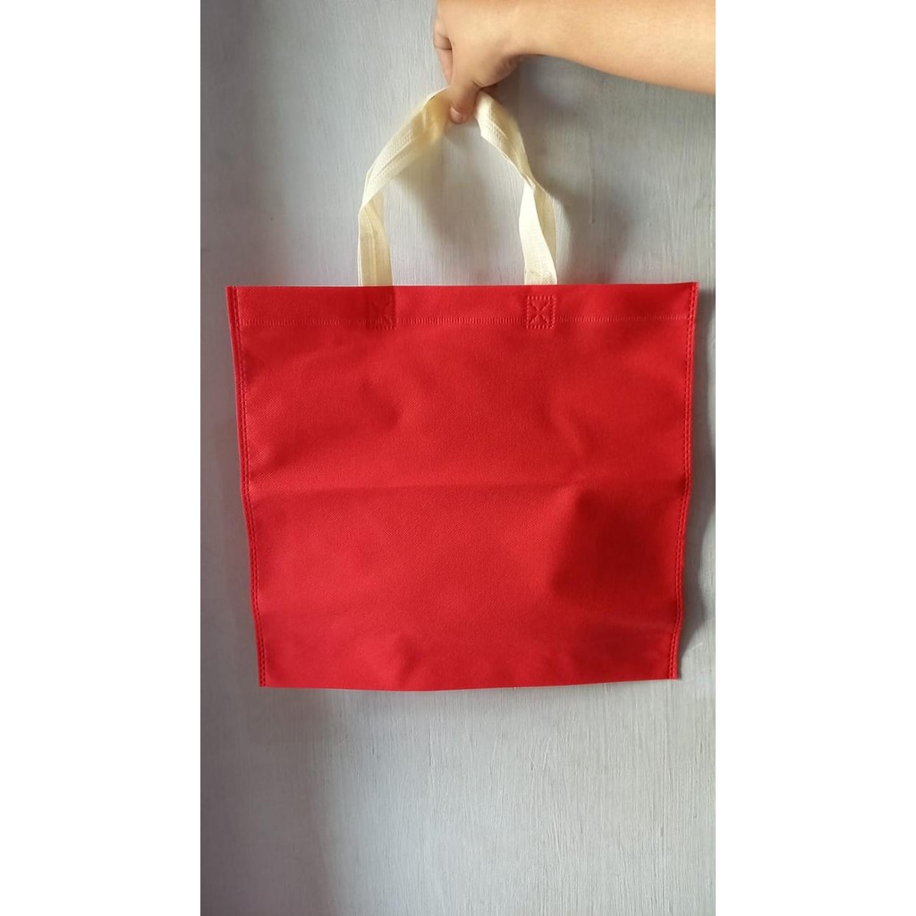

NEW (35x33x8 cm) Tas Kain Goodie Bag Spunbond goody polos Belanja - Merah-Ivory
