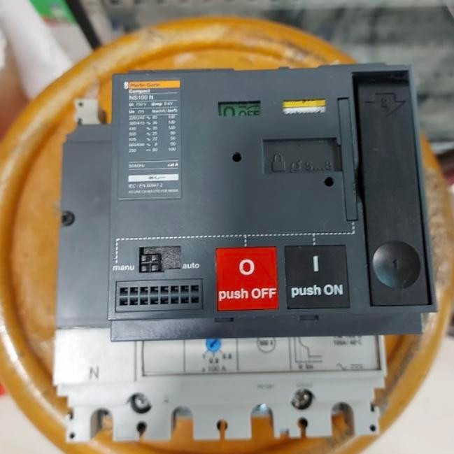 Mccb NS 4P 100A Komplit Motorize Merlin Gerin Original