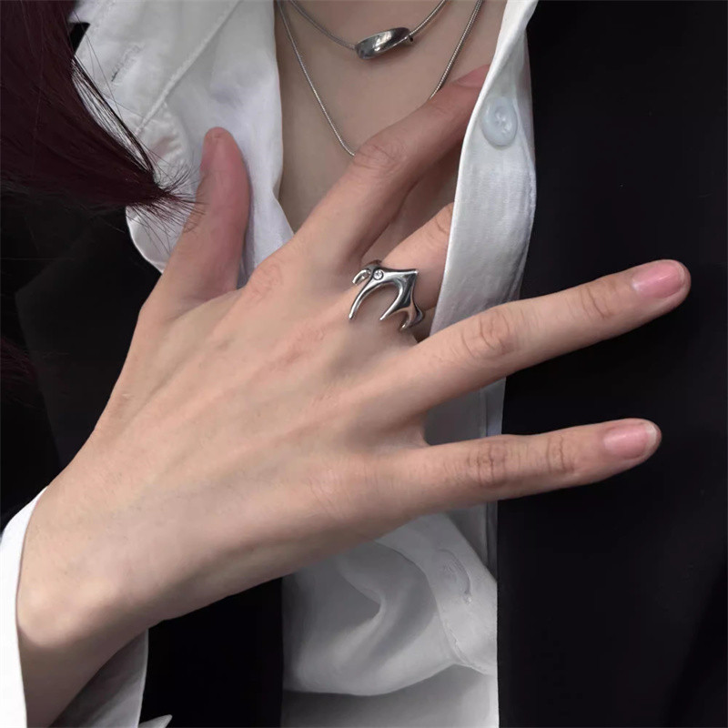 

Titanium Steel Liquid Flame Zircon Ring for Men&Women Trendy Cool Niche High-end Light Luxury Street Jewelry Accessories