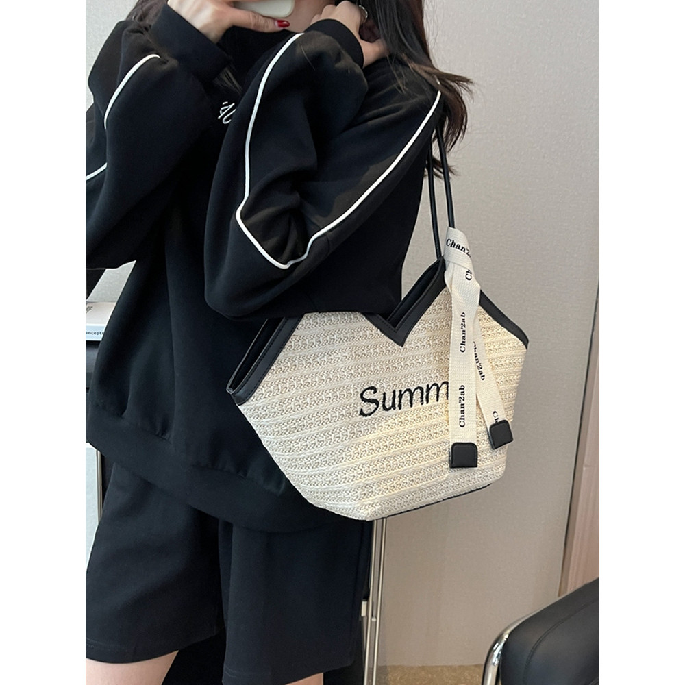 

Straw bag large capacity 2025 new summer women's niche shoulder bag