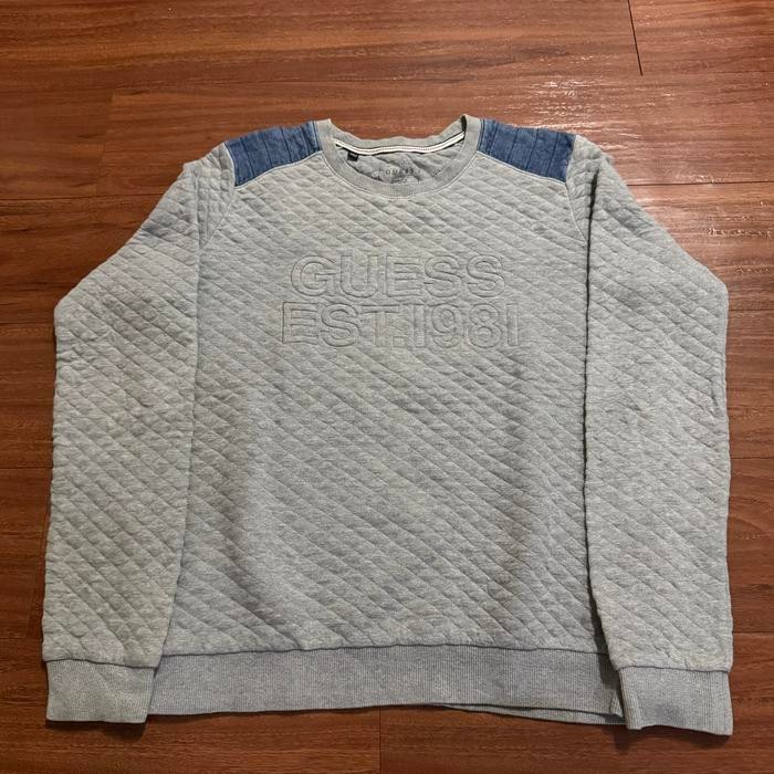 Sweater Crewneck Guess Abu Biru Old Money - Size S
