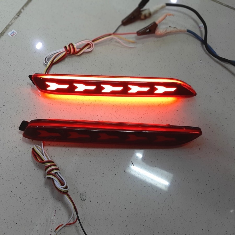 Lampu Reflektor Bumper Belakang Innova Lama 2004 - 2015 - LAMPU REFLEKTOR BUMPER MOBIL INNOVA