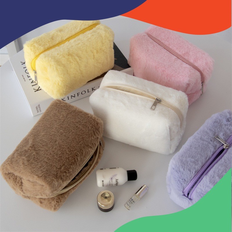 

COD Lucy Pouch - Tempat Pensil Alat Tulis Bulu Pouch Make Up Mini Aesthetic Import PC002 SALE