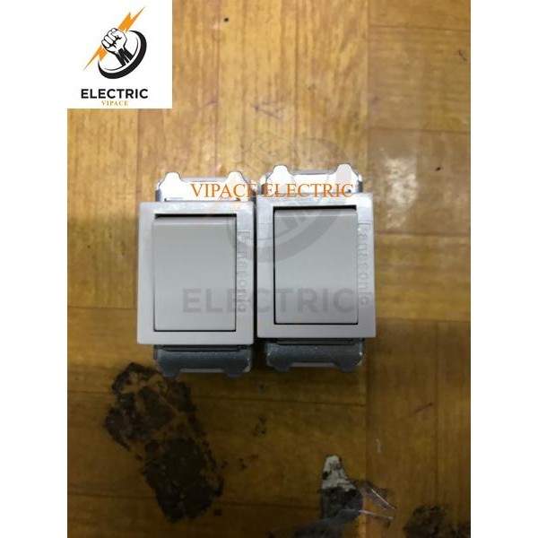 Saklar "C" 16AX Panasonic - WNJ5002-701 Full-Color