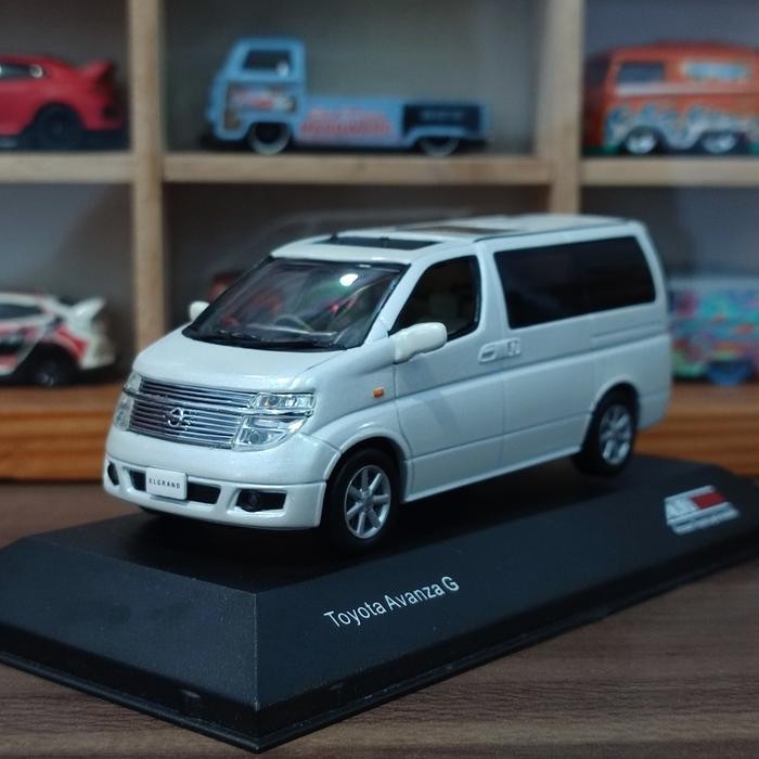 Diecast nissan elgrand merk jcollection skala 1:43 Miniatur