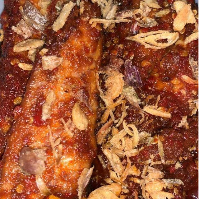 

Ikan Laut Pedes Rosameldianti 3 Rasa Unik