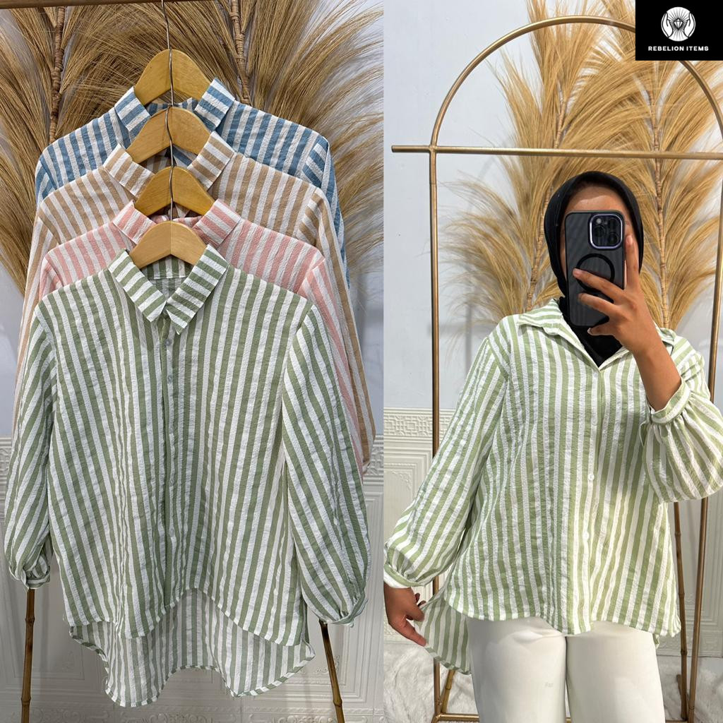 KEMEJA WANITA SALUR MOTIF STRIP GARIS
