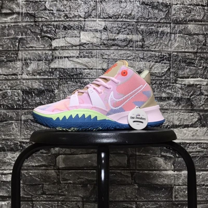 SEPATU BASKET KYRIE 7 PALE IVORY CO
