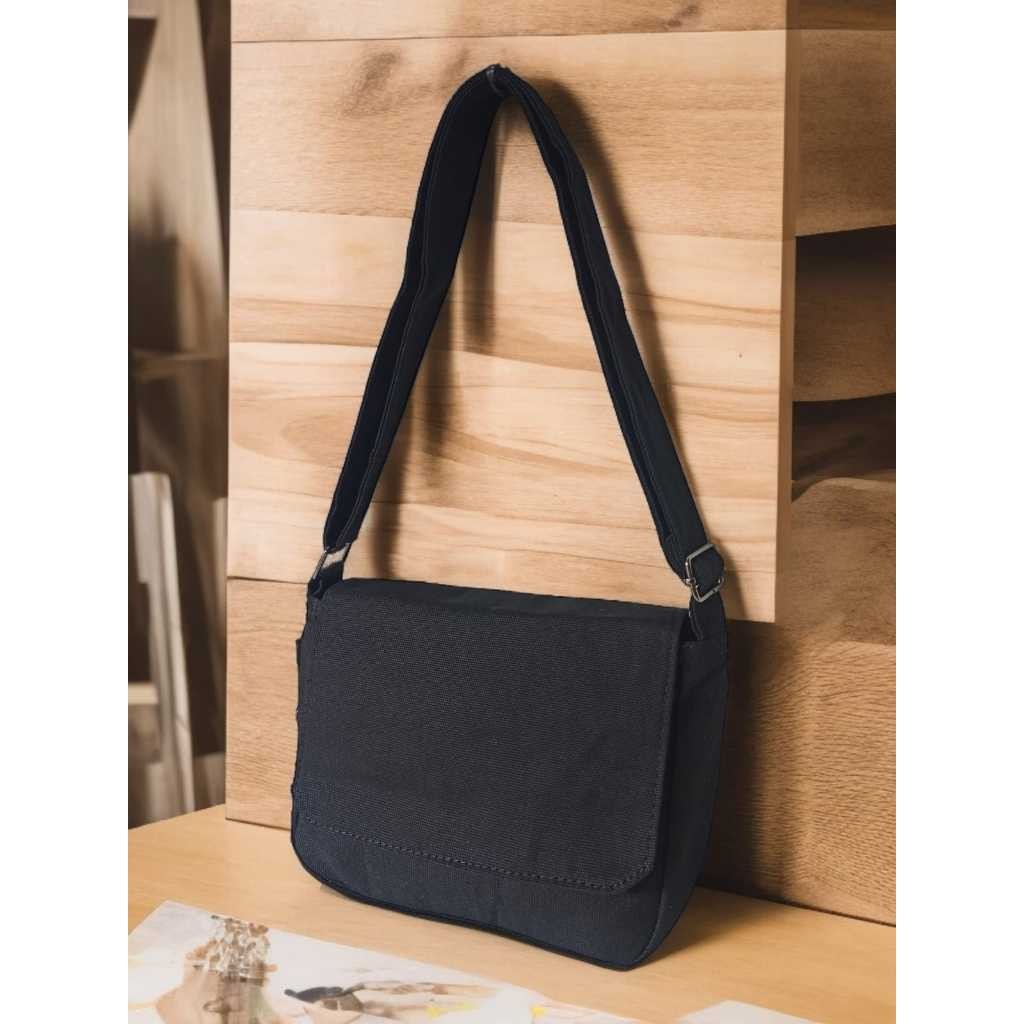 Premium Slingbag Bahan Kanvas Pria Wanita / Messenger Bag Aesthetic / Sling Bag Kanvas Shoulder Bag