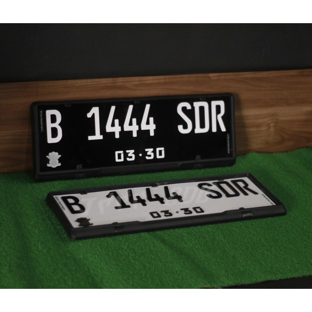 plat nomor mobil Akrilik timbul Plat Nomor Mobil Akrilik Timbul Mewah PUTIH -  free cover / dudukan