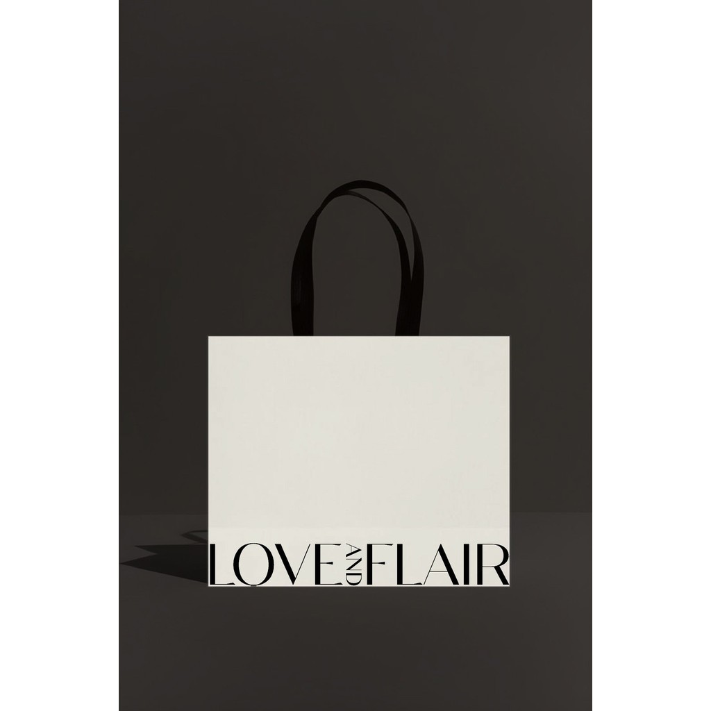 

Love And Flair Gift Wrap Set