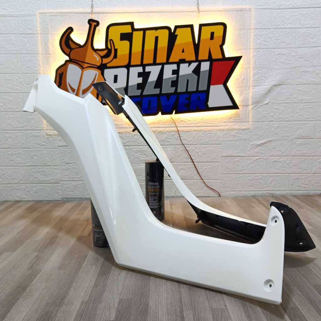 WIN - DeltaBox Tengah Samping Nmax Old 2015 Putih Legsil Cover