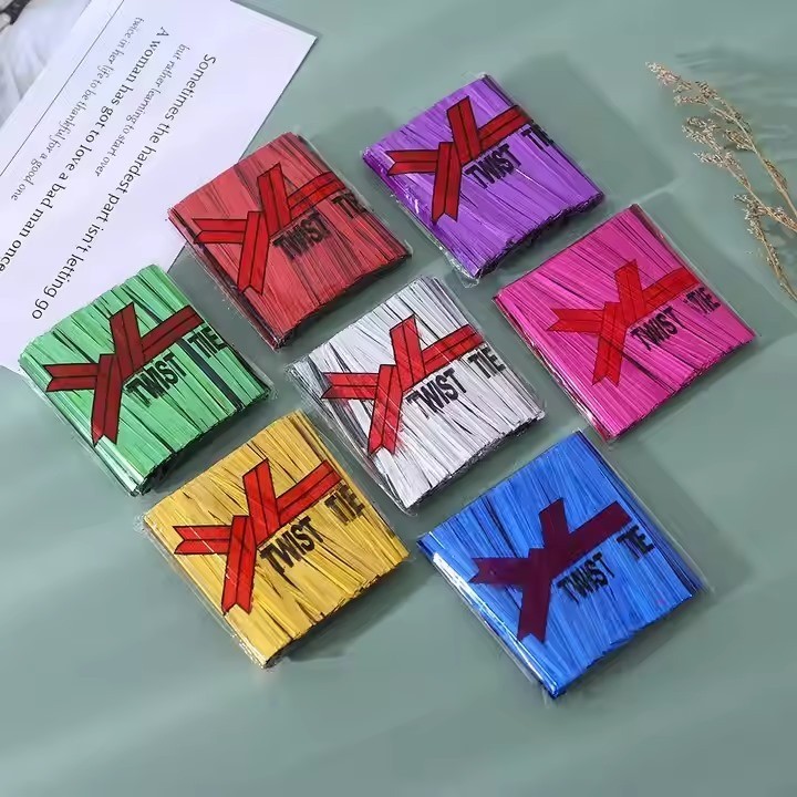 

Discoun 8.8 Pita Kawat / Tali Kawat Ties Pengikat Plastik OPP / Twist Tie Pengikat Kemasan Bungkus Plastik Souvenir Ulang Tahun