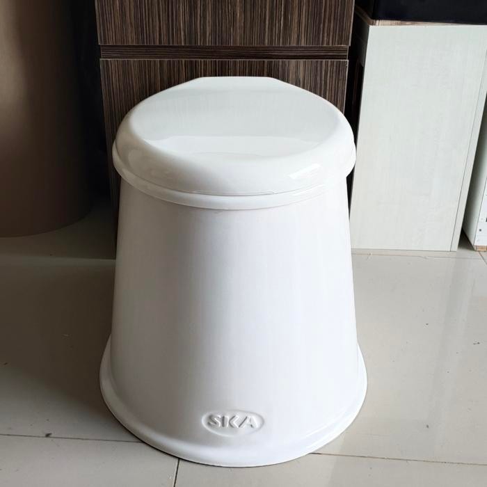 Kloset Duduk Portable / Kursi Kloset Jongkok - Putih