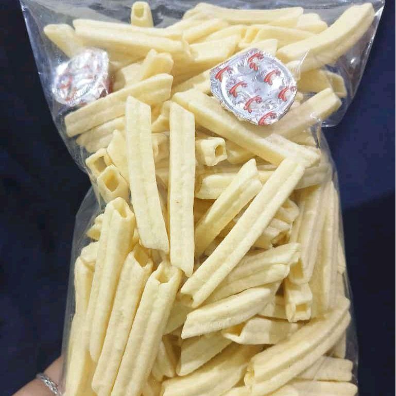 

POTATO SAOS 200GR GURIH RENYAH ENAK SNACK CEMILAN MAKANAN