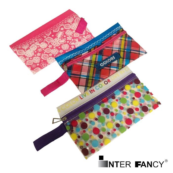 

Desain Unik & Fungsional Kotak Pensil / Tepak Pensil / Pencil Case/ Dompet / Pouch dengan cetak batik printing. Type IF 1401, model dompet. Multi fungsi dapat berupa kotak pensil atau dompet atau Pouch tempat kosmestik. Desainnya unik, menambah gaya saat