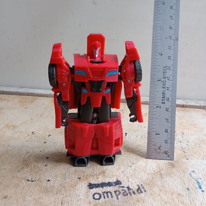 EO99 mainan robot Transformers Tomy hasbro