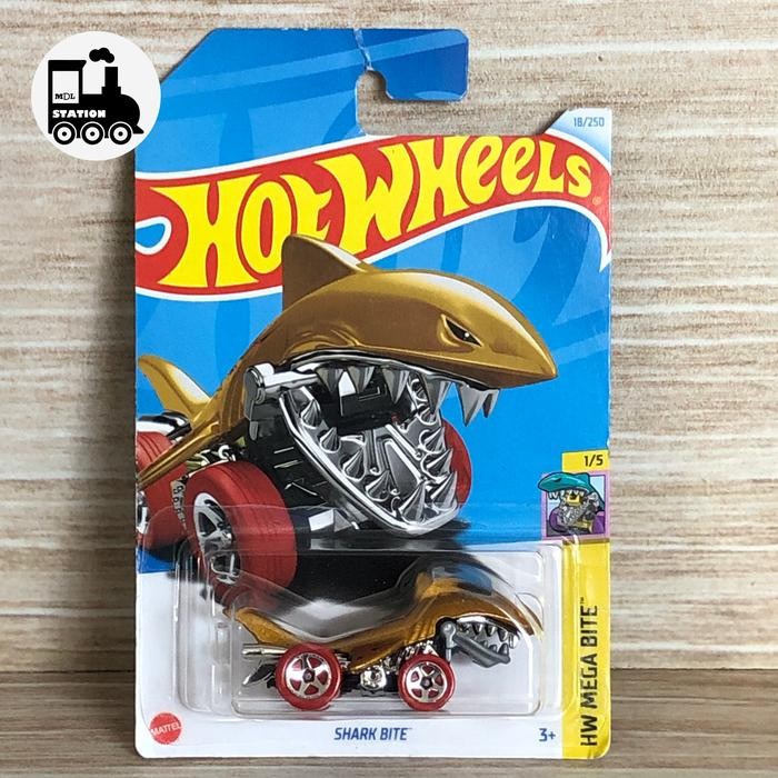 XMCH Hot Wheels - Shark Bite - Emas