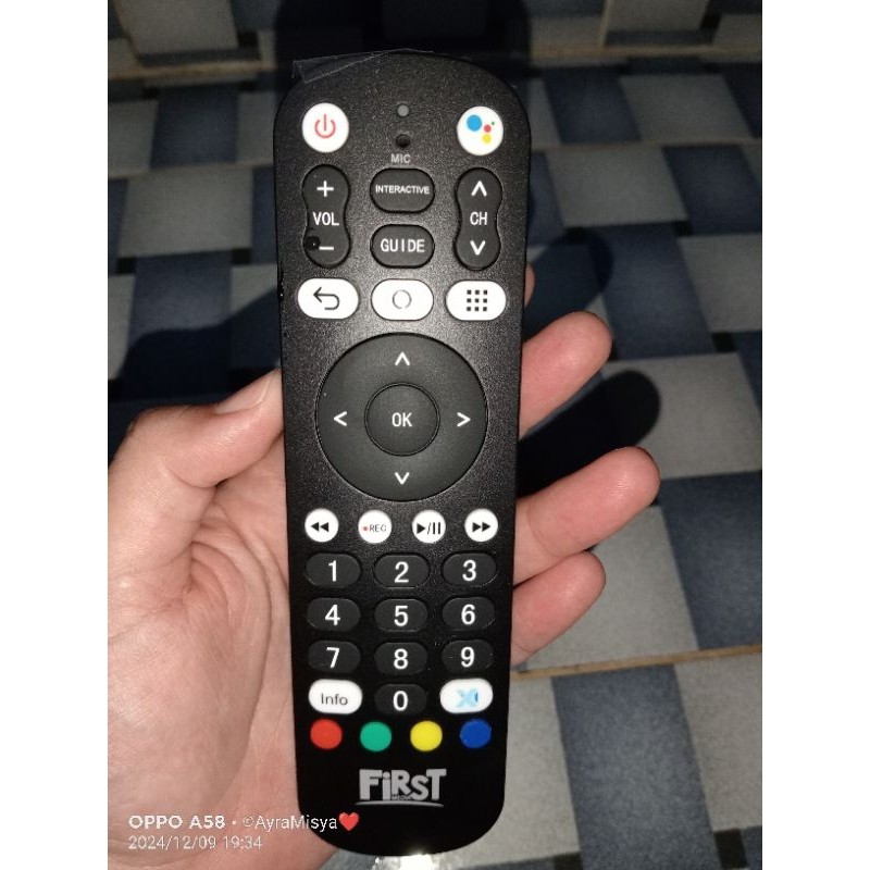 REMOTE VOICE X1 4K FIRST MEDIA
