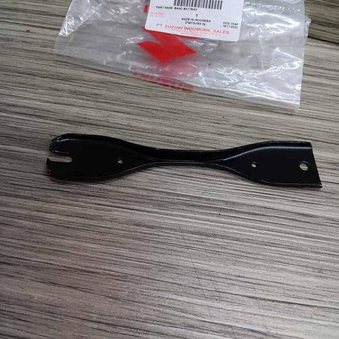 Plat Band Tahanan Aki Suzuki Ertiga Original Sparepart Suzuki