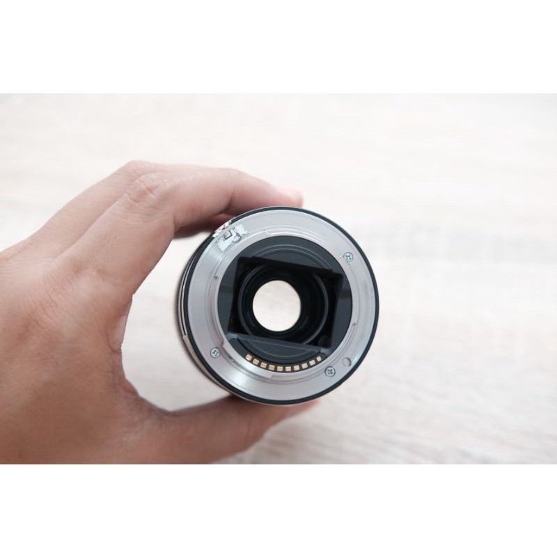 Sony FE 28mm f2 Lensa Kamera Mirrorless Fullframe A7 A7ii A7iii A7R A7Rii bukan 35mm 50mmCO