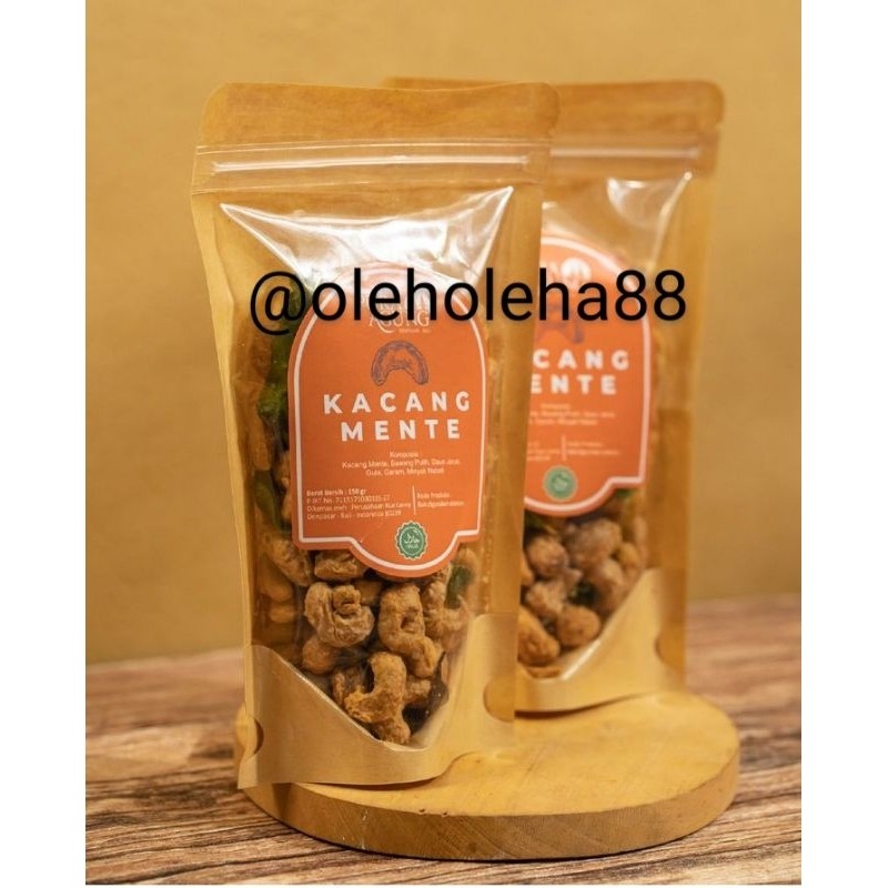 

KACANG MENTE DAUN JERUK PURA AGUNG 150GR FREE BUBBLEWRAP HALAL