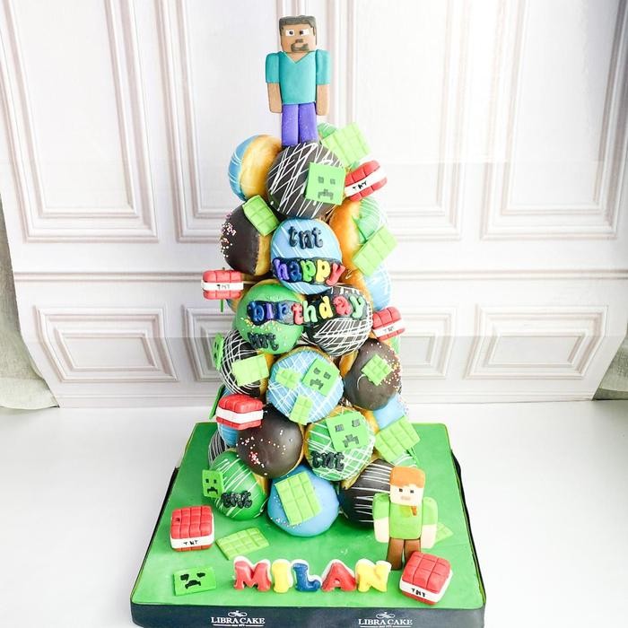 

Donat/donat Tower Minecraft/Donat Birthday/Donat Ultah Catering Malang DMT