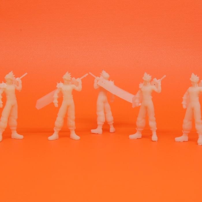 Diorama Cloud Strife Figure 64  miniatur