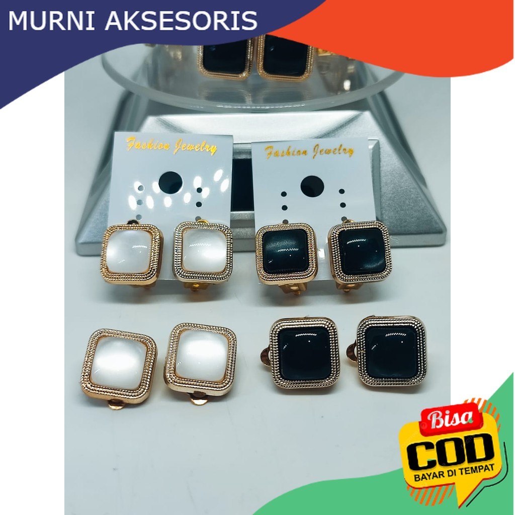 Murni Aksesoris [COD]. Anting Hijab Model Kotak Hitam & Putih / Anting Jepit Klip Hijab / Anting Bun