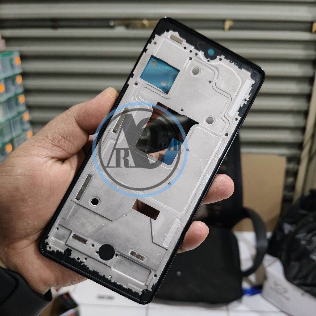 frame lcd tatakan lcd tulang tengah middle Infinix note 30 pro