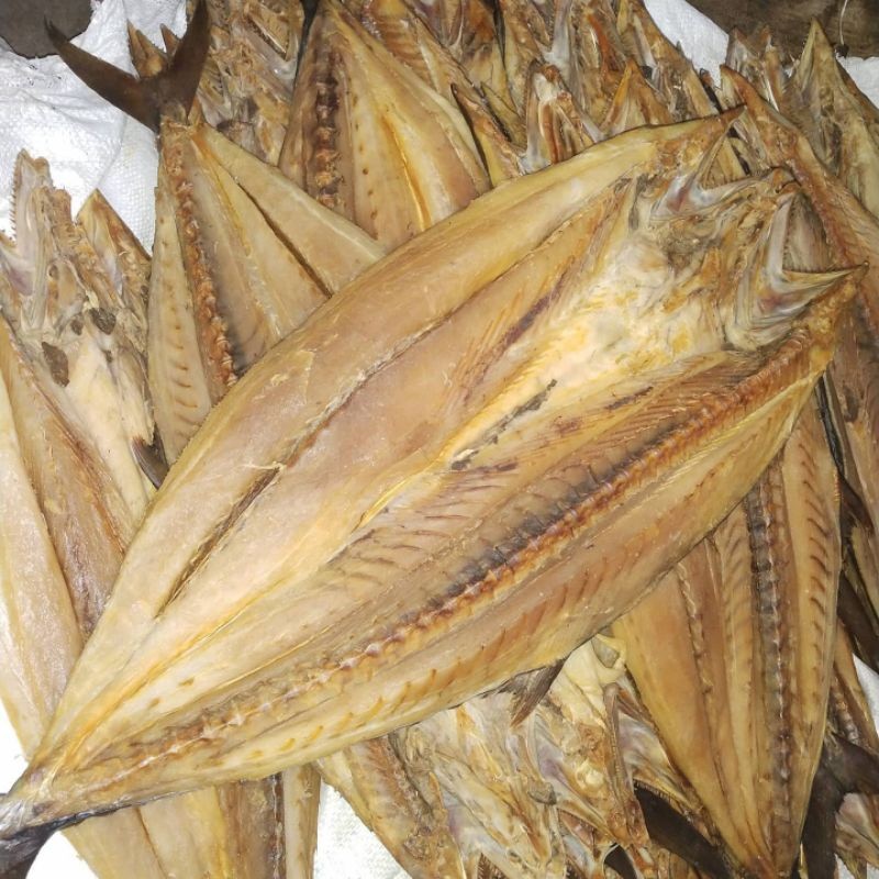 

IKAN ASIN TELANG TENGGIRI EKORAN